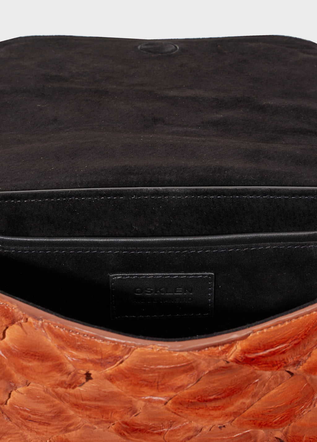 Bolsa Pirarucu Jati Caramelo/Preto – Osklen – foto 5