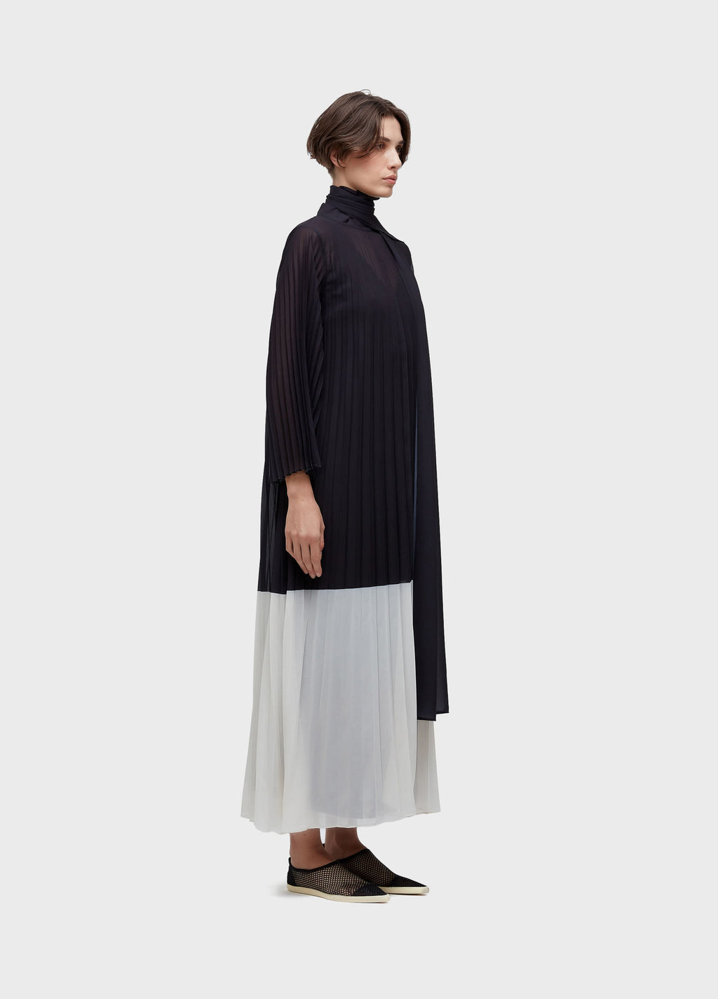 Vestido ML Gola Plissado Preto/Off-White – Osklen – foto 3