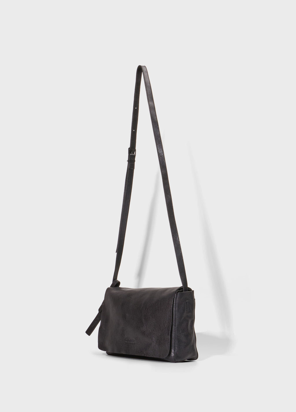 Small Leather Crossbody E-Basics Bag Preto – Osklen – foto 2