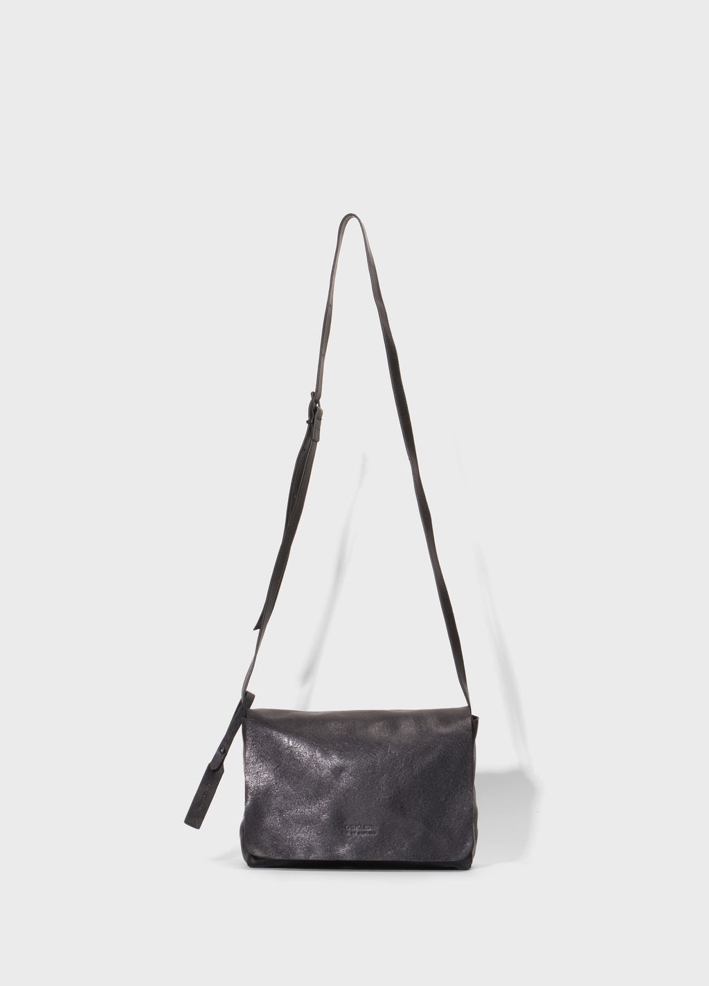 Small Leather Crossbody E-Basics Bag Preto – Osklen – foto 5