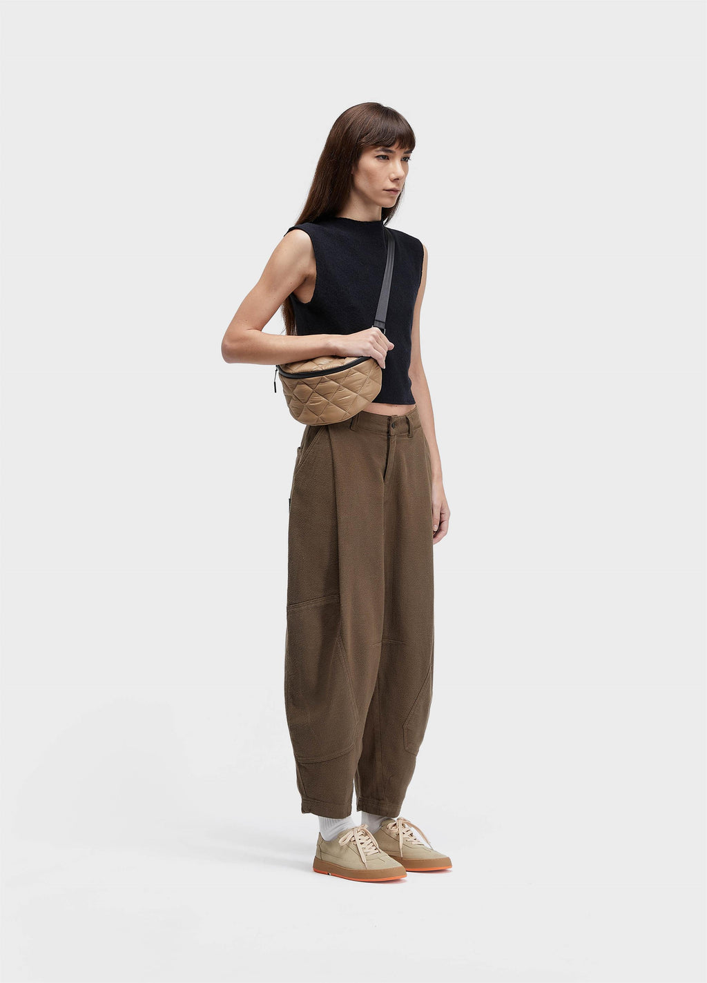 Calça Pregas Organic Cotton Marrom Onix – Osklen – foto 1