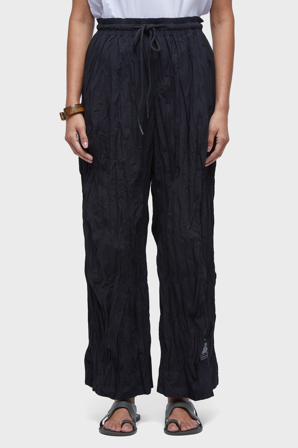 CALÇA RECORTES TRICOLINE WRINKLED
