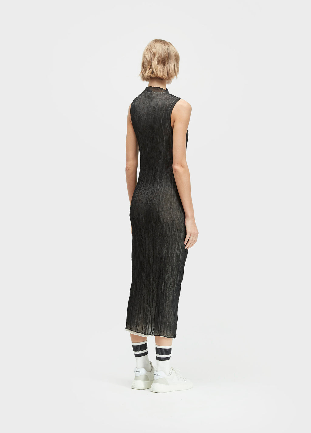 Vestido Sleeveless Plissé Duo Preto/Off-White – Osklen – foto 5