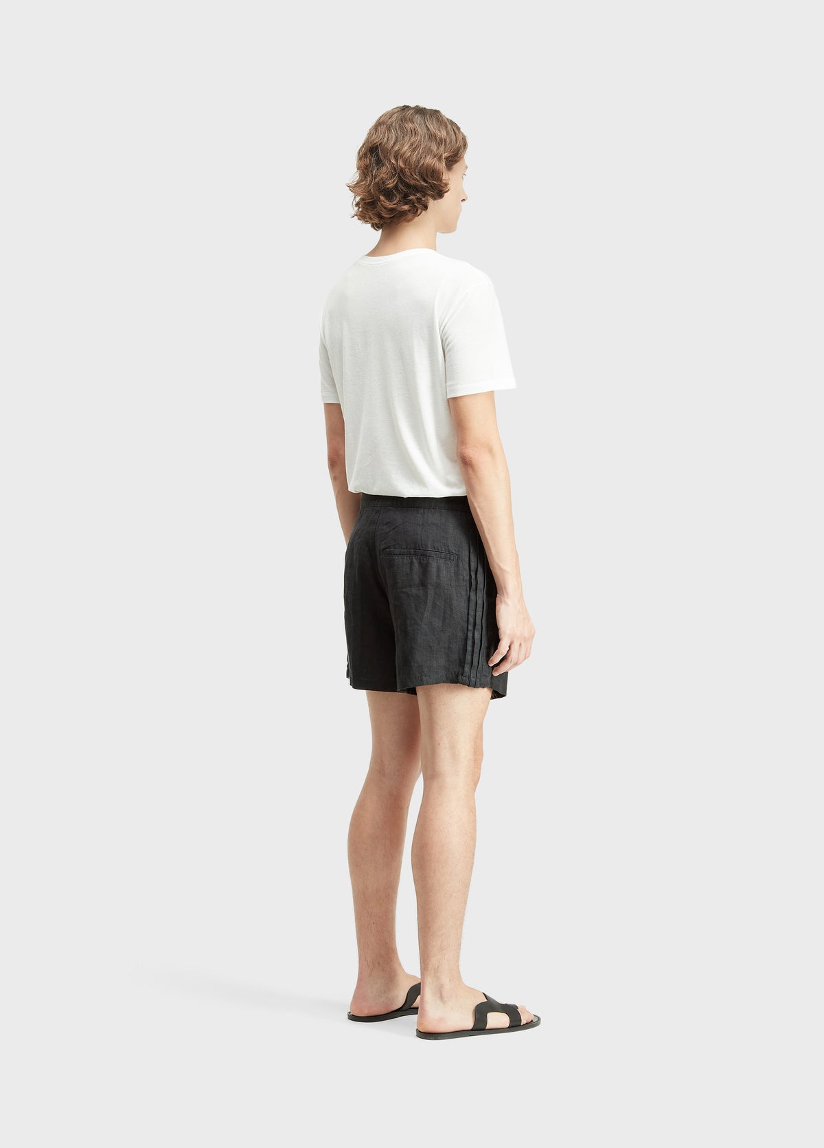 SHORT BRITT PRANCHÃO PLEATS LINEN