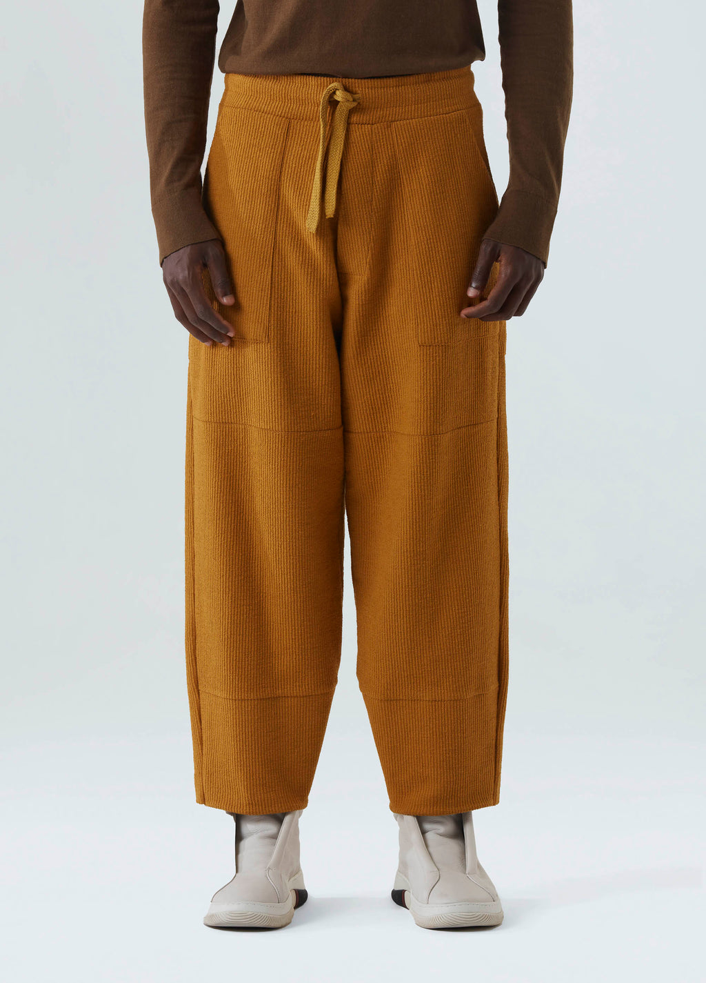 CALÇA EMBOSSED STRIPES