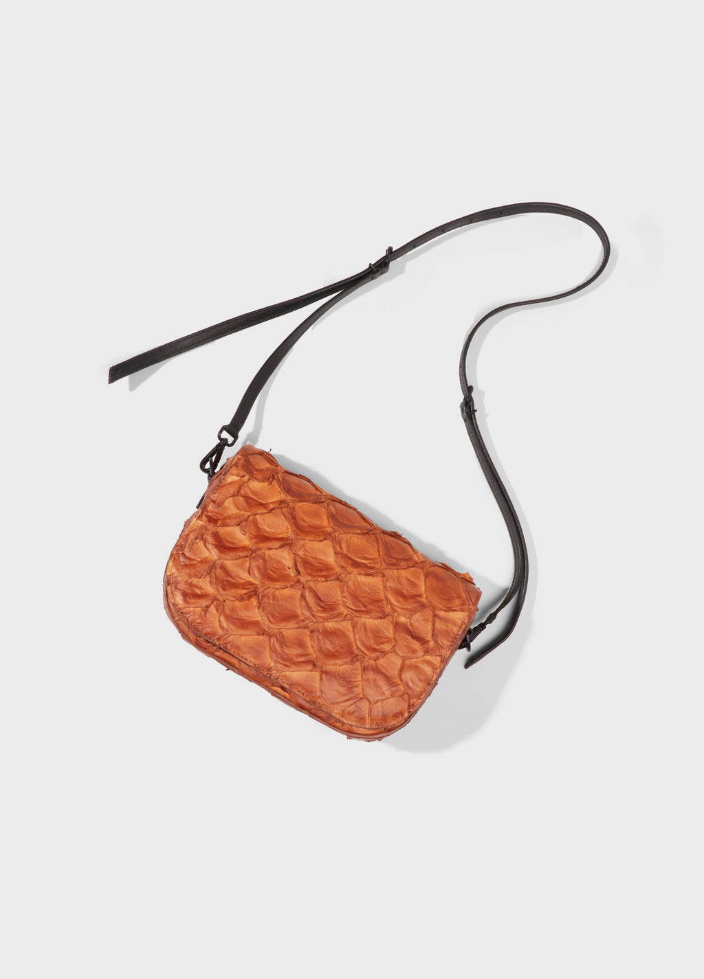 Bolsa Pirarucu Jati Caramelo/Preto – Osklen – foto 4