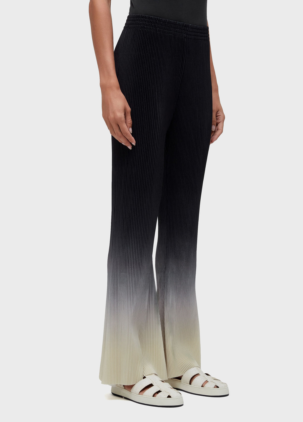 CALÇA FLARE PLISSÊ DEGRADÊ