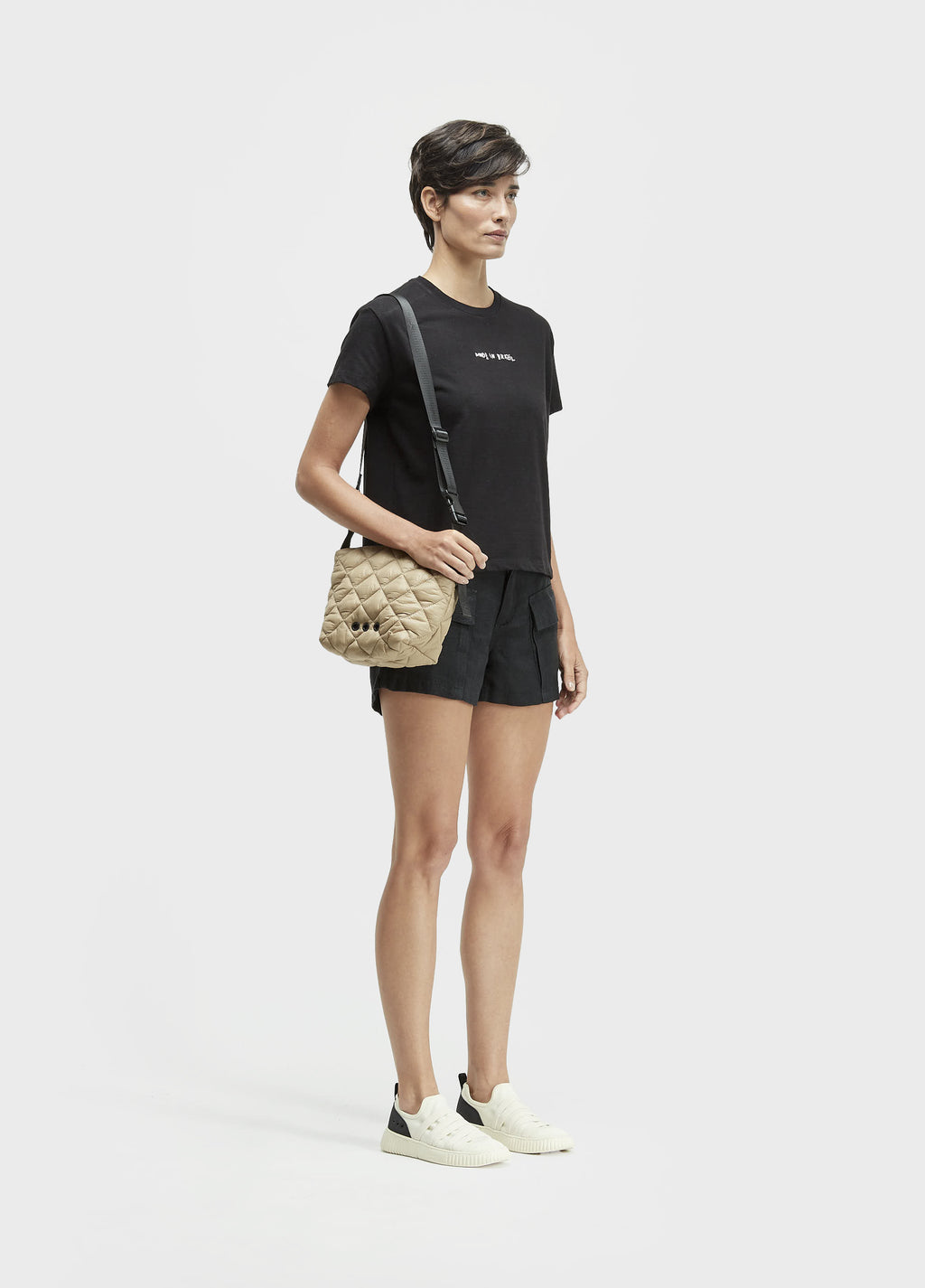T-Shirt Bordada Made In Brazil Preto/Off-White – Osklen – foto 2