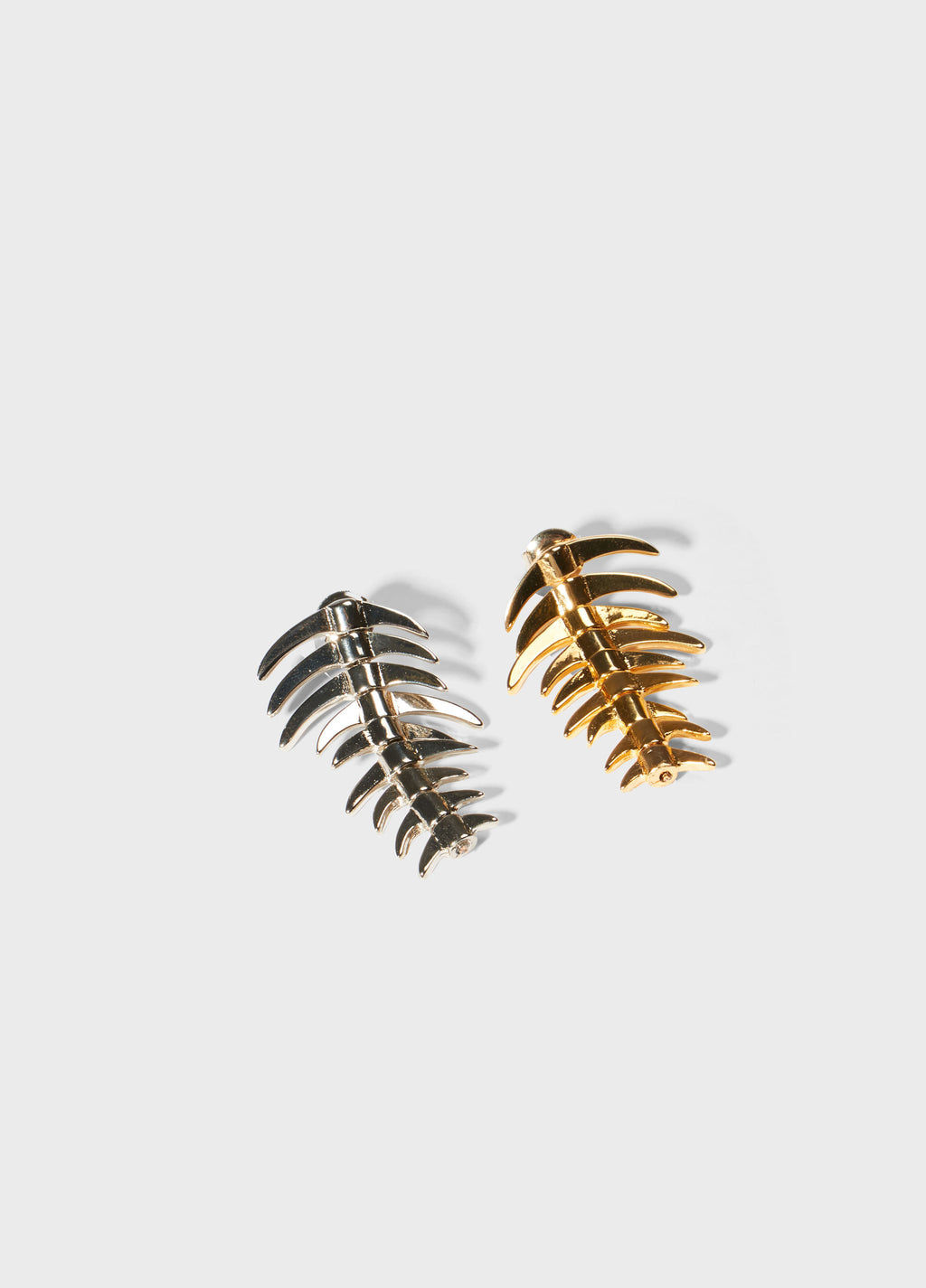 Brinco Spine Part Prata/Dourado – Osklen – foto 1