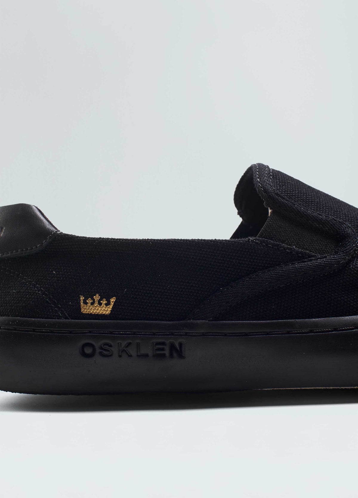 TÊNIS CANVAS SLIP ON BLACK SOLE M