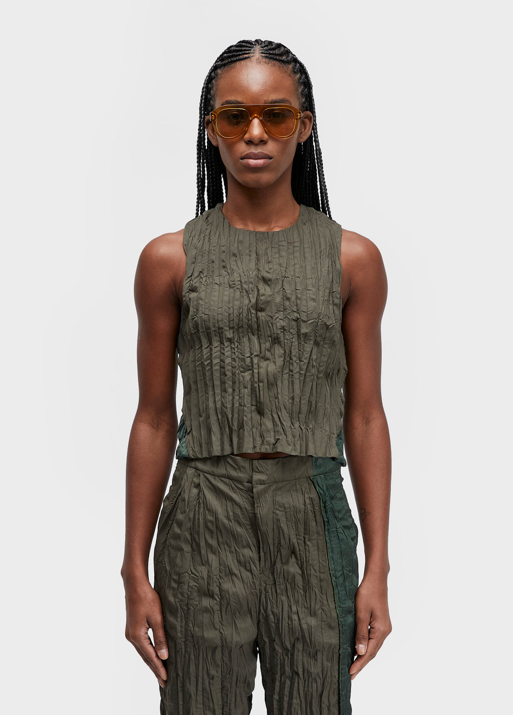 Blusa Sleeveless Wrinkled Tricoline Satin Verde Esmeralda Verde Forest – Osklen – foto 1