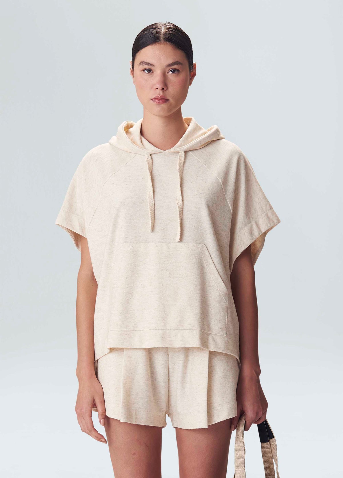 SLEEVELESS CAPUZ TEXTURE