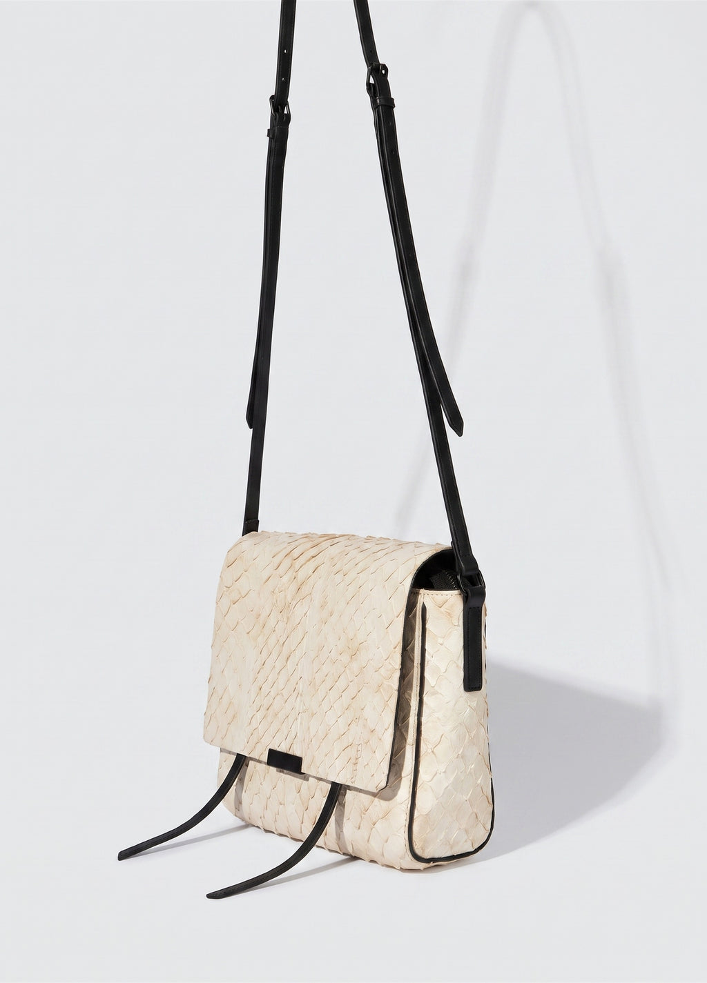 PIRARUCU FLAP SHOULDER BAG