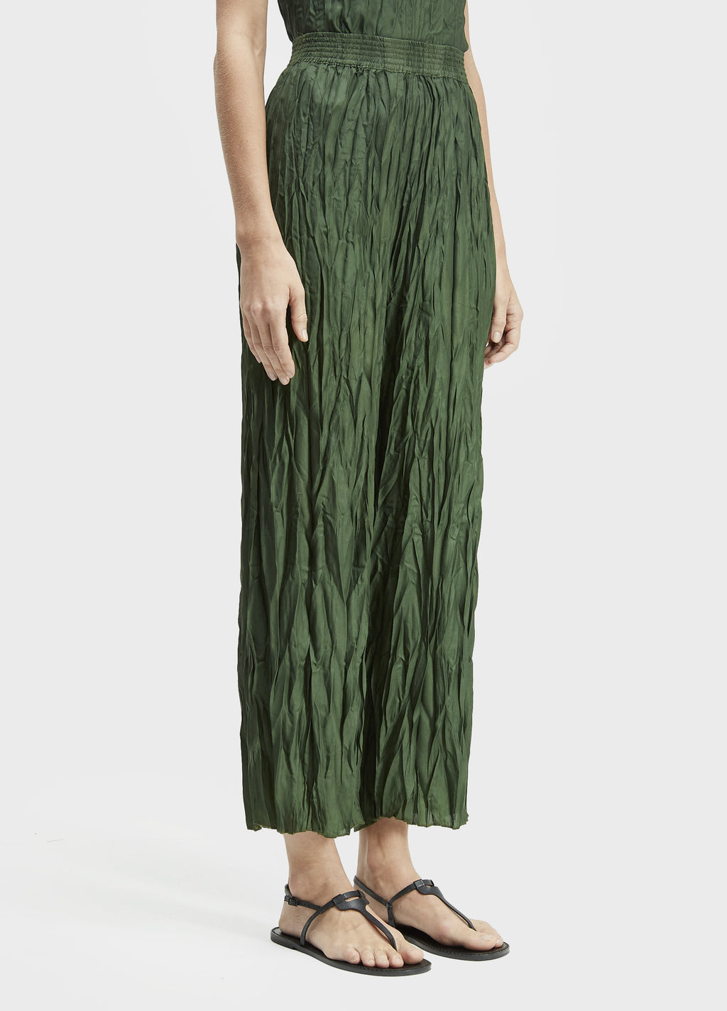 Calça Reta Wrinkled Satin Double Face Verde Musgo/Lima – Osklen – foto 4