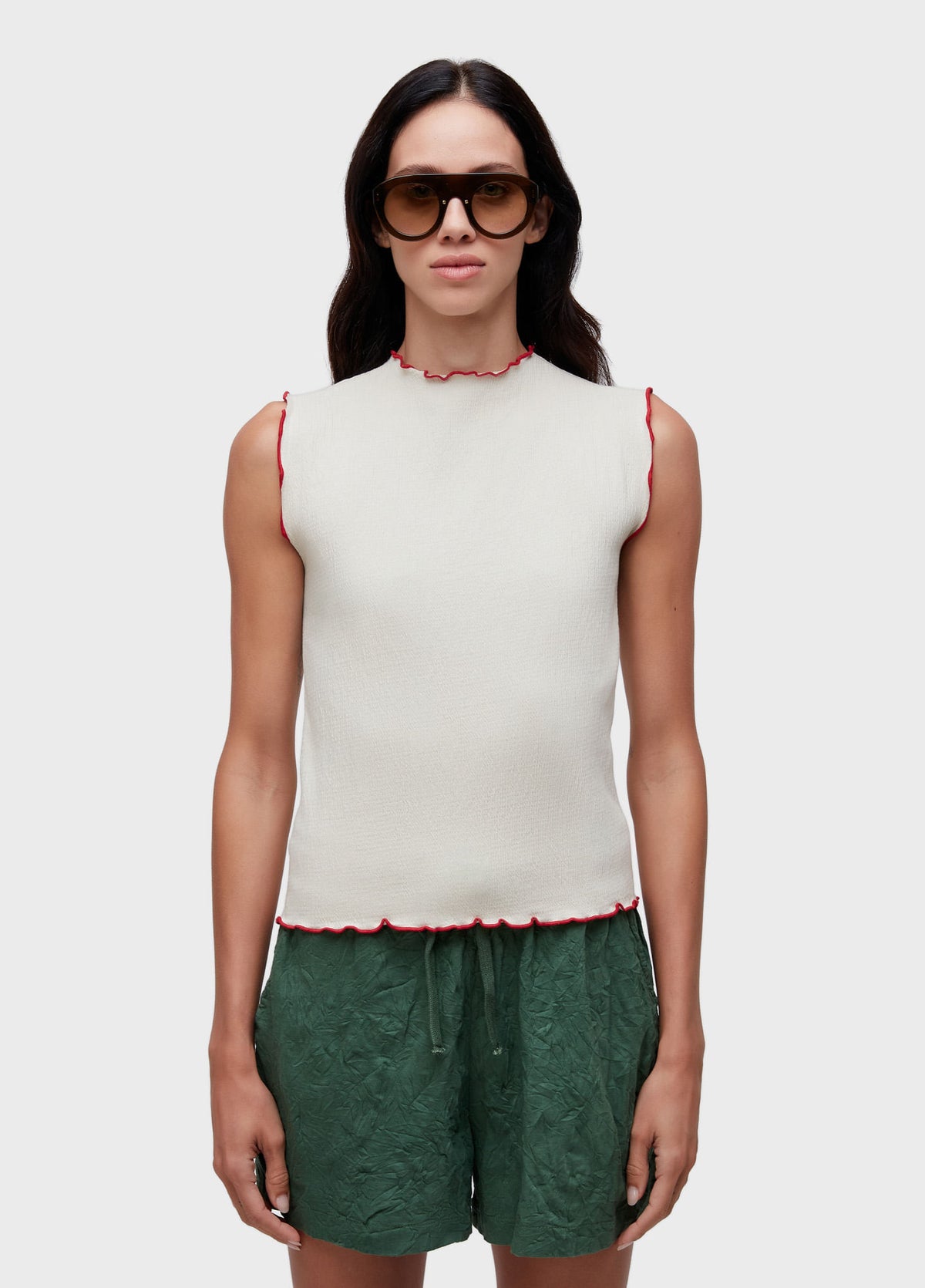 SLEEVELESS RUG