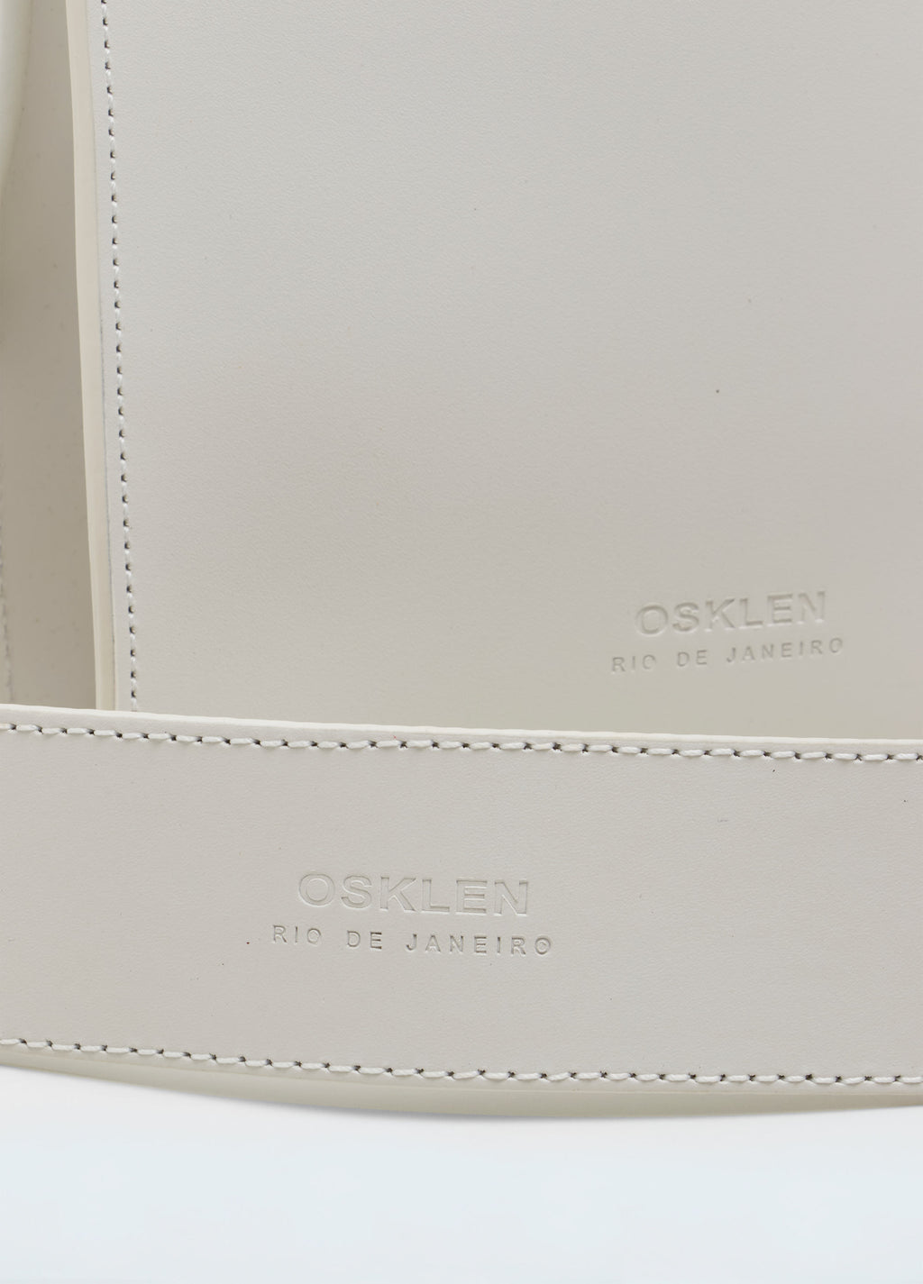 Bolsa Couro Simple Off-White – Osklen – foto 5