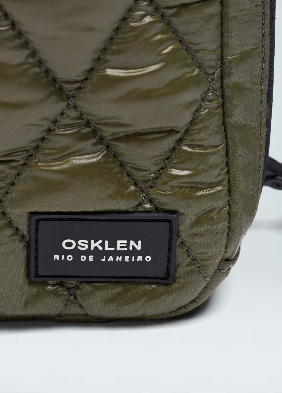 BOLSA PORTA CELULAR MATELASSÊ