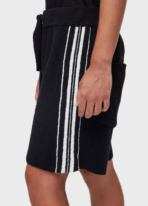 BERMUDA TRICOT OVER STRIPES PRETO/OFF-WHITE
