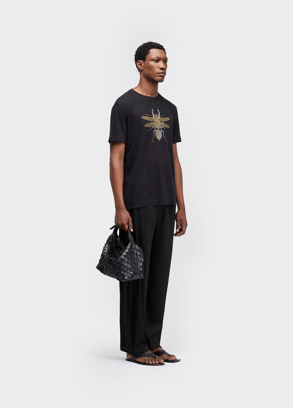 T-Shirt Light Linen Bugs MC Preto – Osklen – foto 2