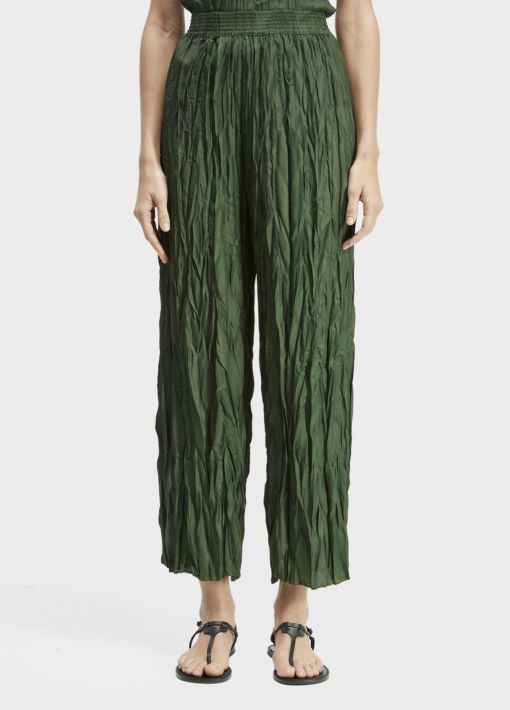 Calça Reta Wrinkled Satin Double Face Verde Musgo/Lima – Osklen – foto 2