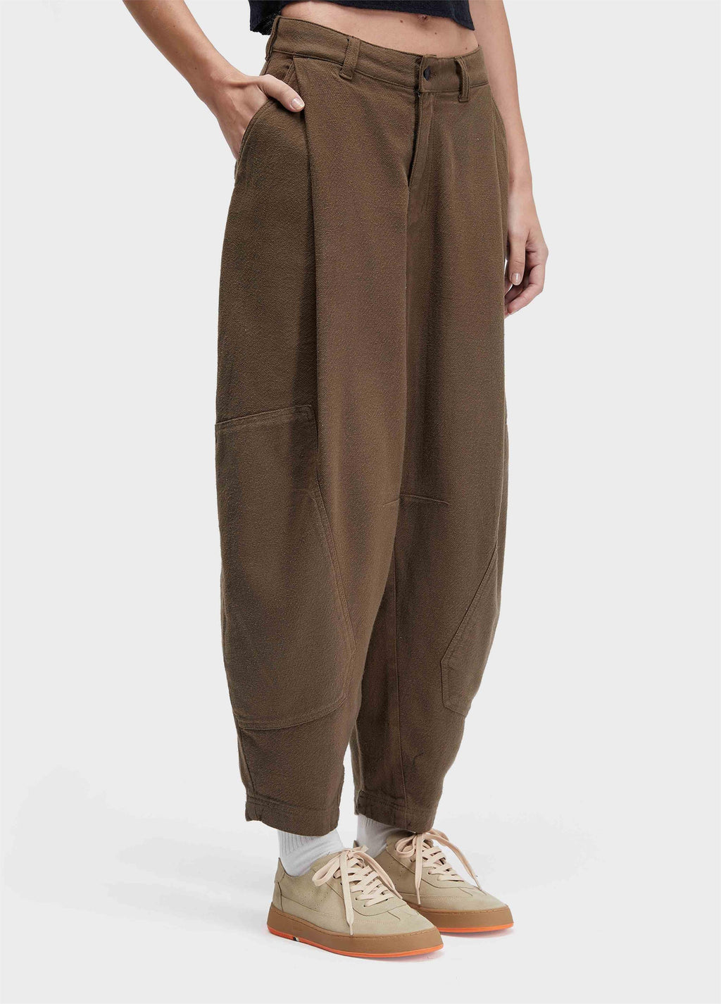 Calça Pregas Organic Cotton Marrom Onix – Osklen – foto 3