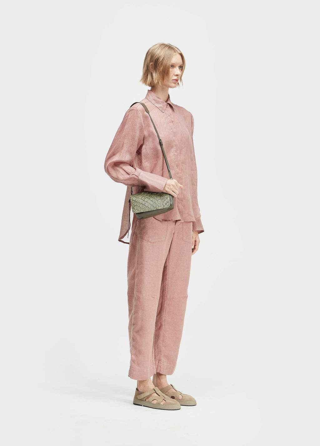 CALÇA BOLSOS LINHO
